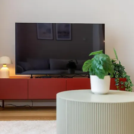 Modern 1-bedroom In Vydrica Near Castle Pressburg