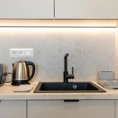Apartment Modern 1-bedroom In Vydrica Near Castle *